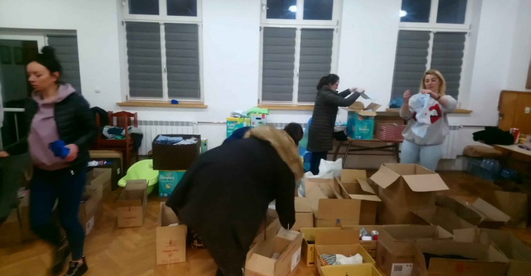 Zbiórka zorganizowana przez KGW Kaczanowo oraz  OSP KSRG Kaczanowo dla Ukrainy
